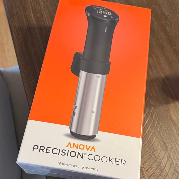 Anova Precision Cooker - Picture 2 of 5